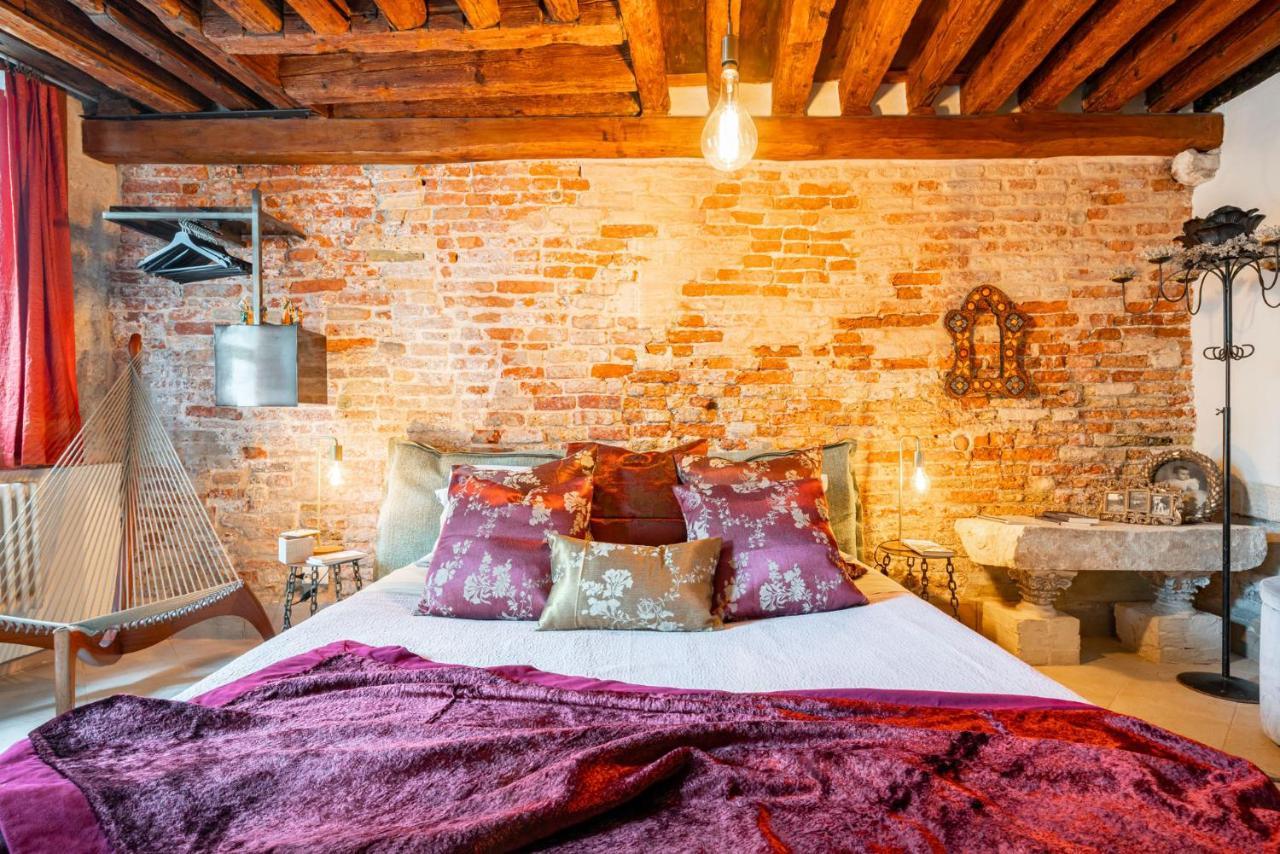 Casa Manina Sul Ponte - Your Private Canal View ヴェネツィア エクステリア 写真