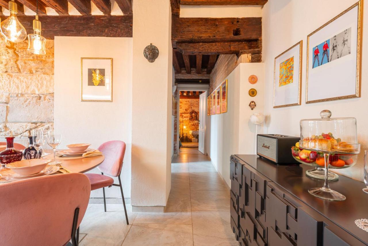 Casa Manina Sul Ponte - Your Private Canal View ヴェネツィア エクステリア 写真