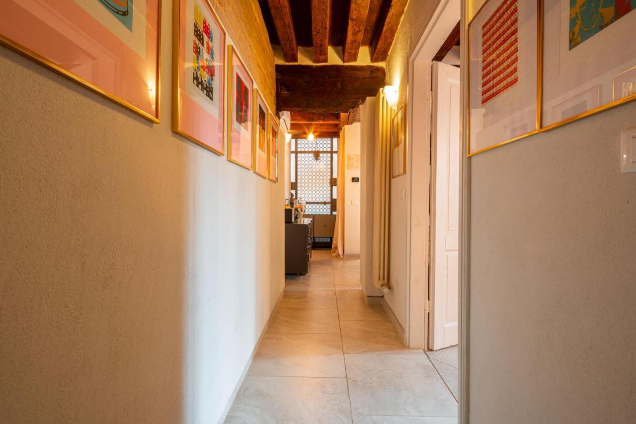 Casa Manina Sul Ponte - Your Private Canal View ヴェネツィア エクステリア 写真