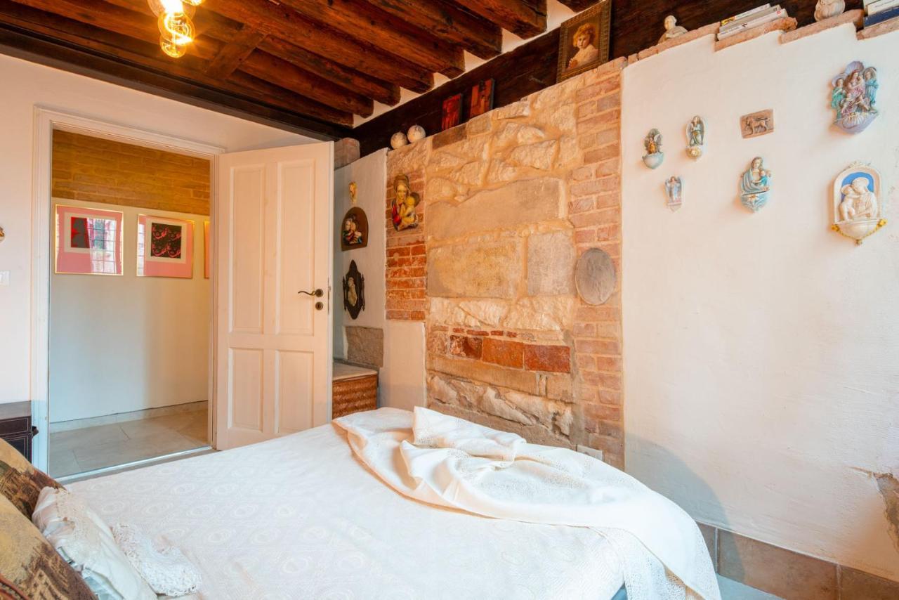 Casa Manina Sul Ponte - Your Private Canal View ヴェネツィア エクステリア 写真